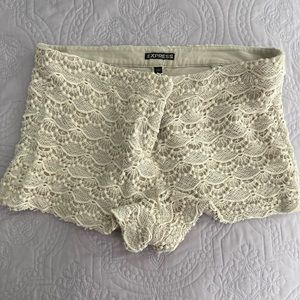 Lace express shorts
